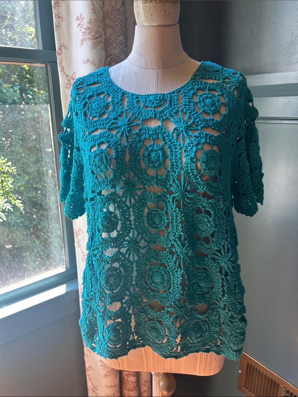 Crochet Short-Sleeve Shell Top in Teal